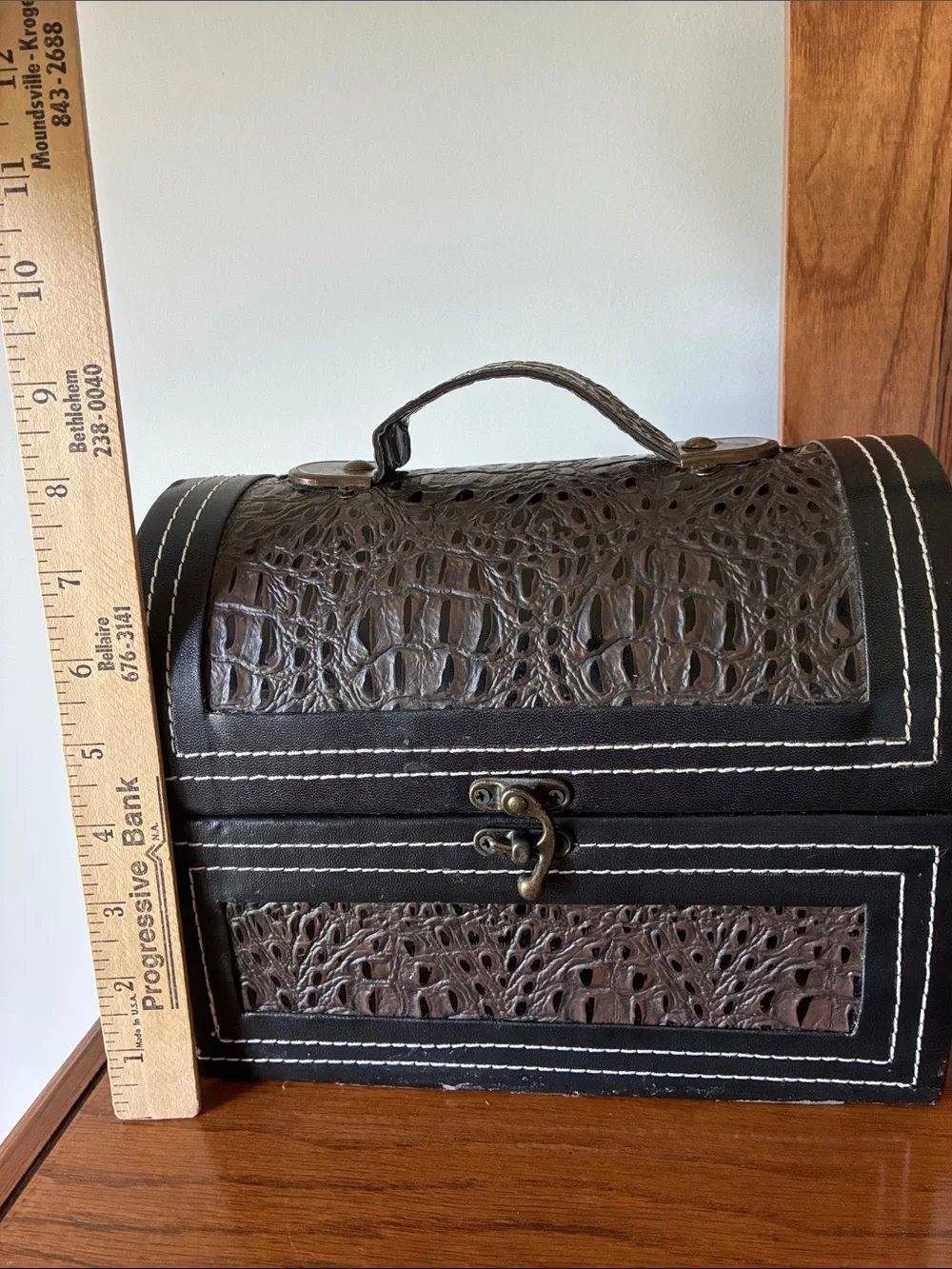 Unisex Faux-Croc Purse/Travel/Cosmetic/Accessory Case, Brown